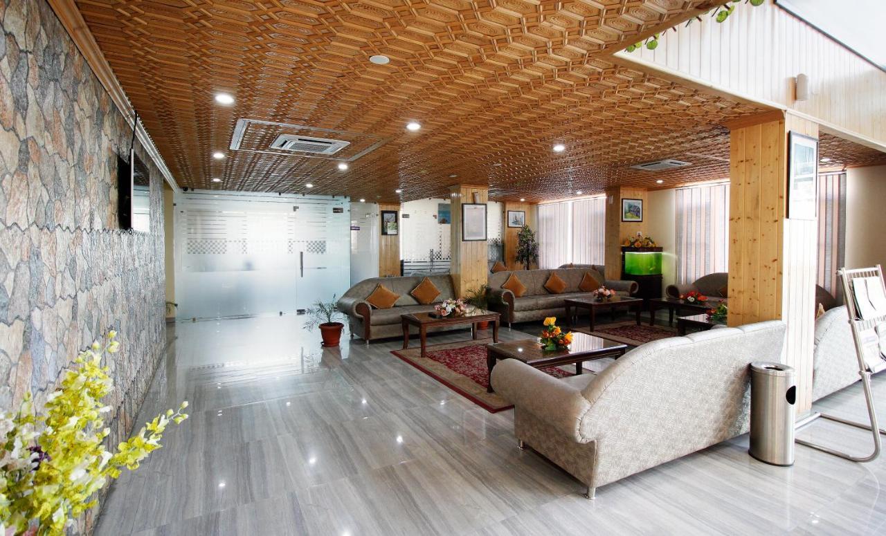 The Grand Mamta Hotel Srinagar  Exterior photo