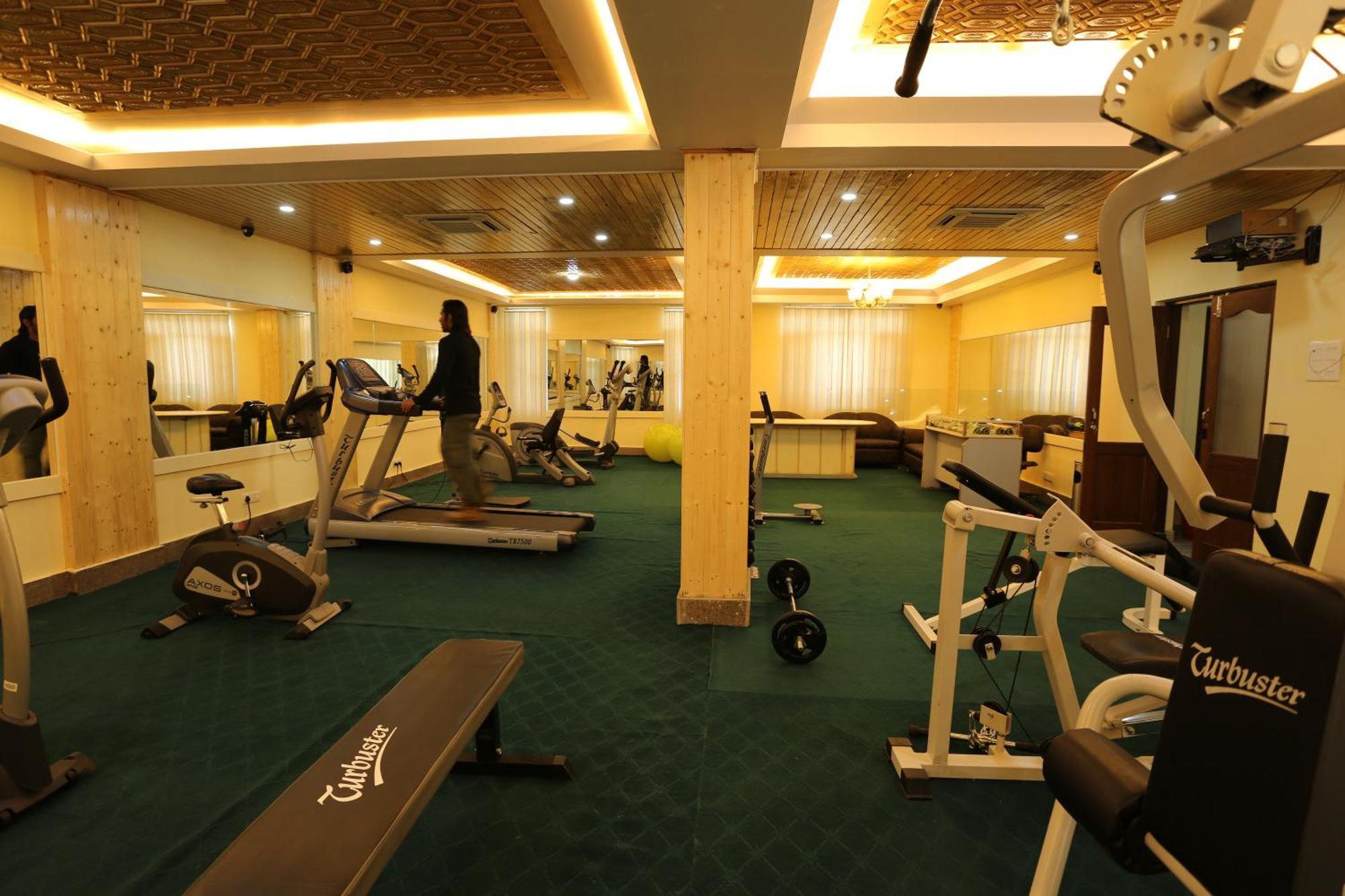 The Grand Mamta Hotel Srinagar  Exterior photo