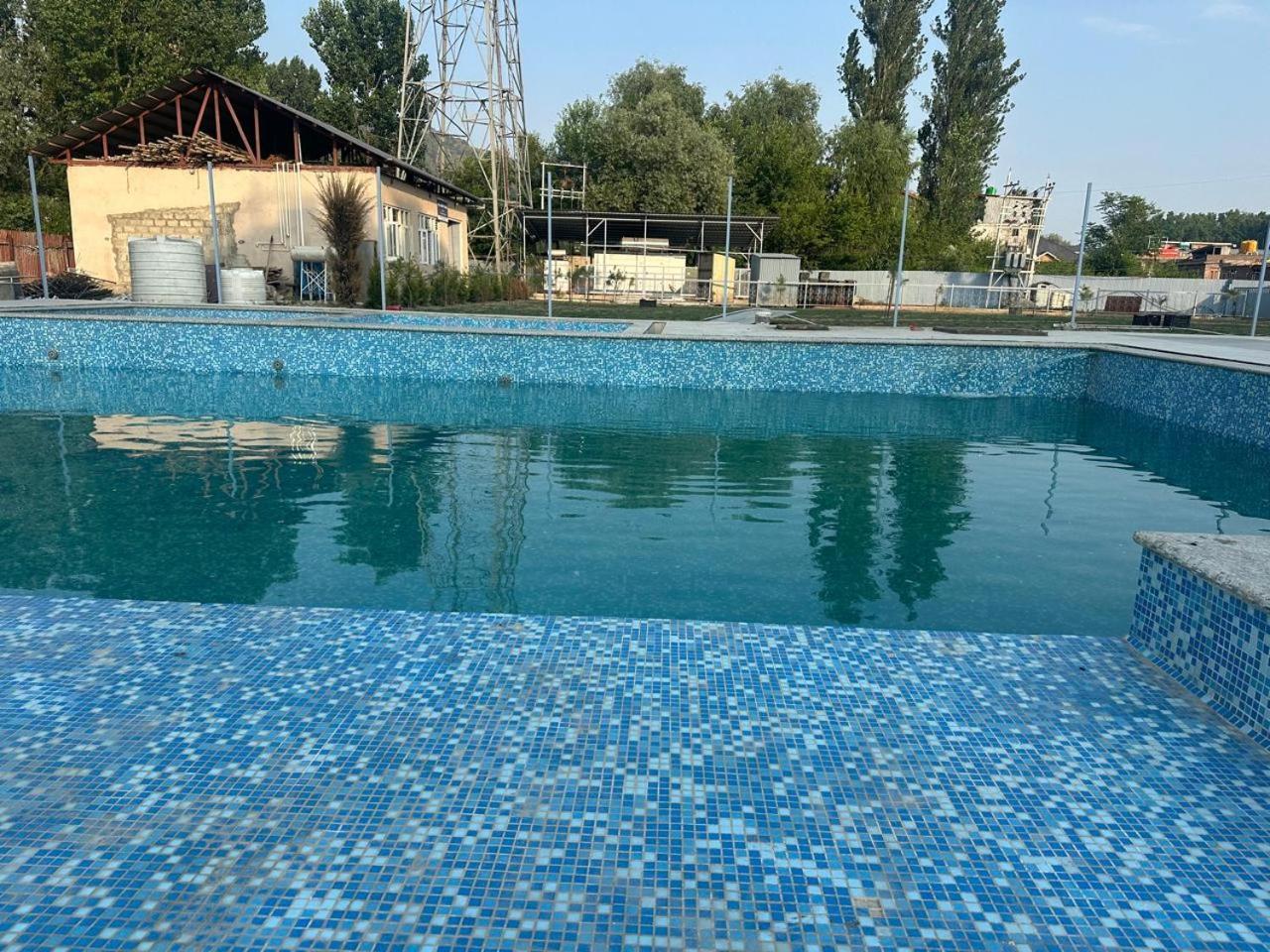 The Grand Mamta Hotel Srinagar  Exterior photo