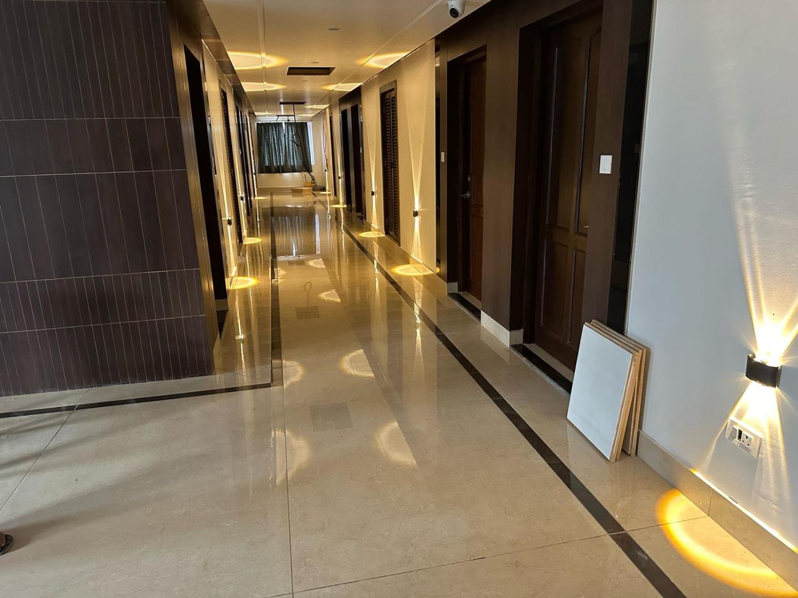 The Grand Mamta Hotel Srinagar  Exterior photo