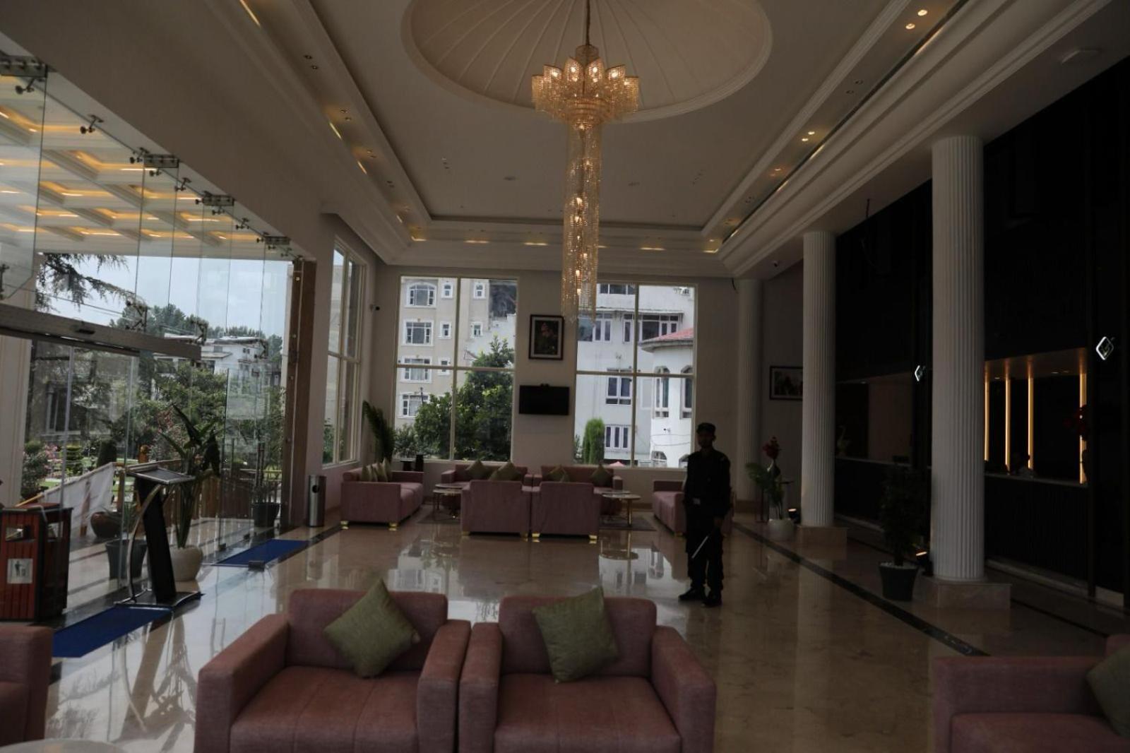 The Grand Mamta Hotel Srinagar  Exterior photo